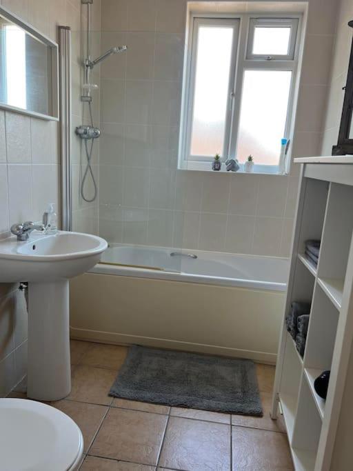 1 Bedroom Flat Sleeps 4 In Abingdon Oxfordshire מראה חיצוני תמונה