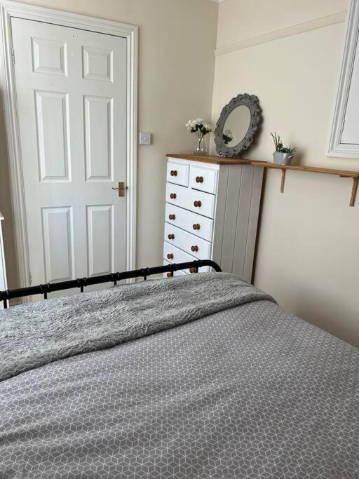 1 Bedroom Flat Sleeps 4 In Abingdon Oxfordshire מראה חיצוני תמונה